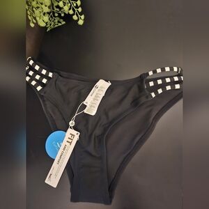 Cupshe XS black bikini bottom